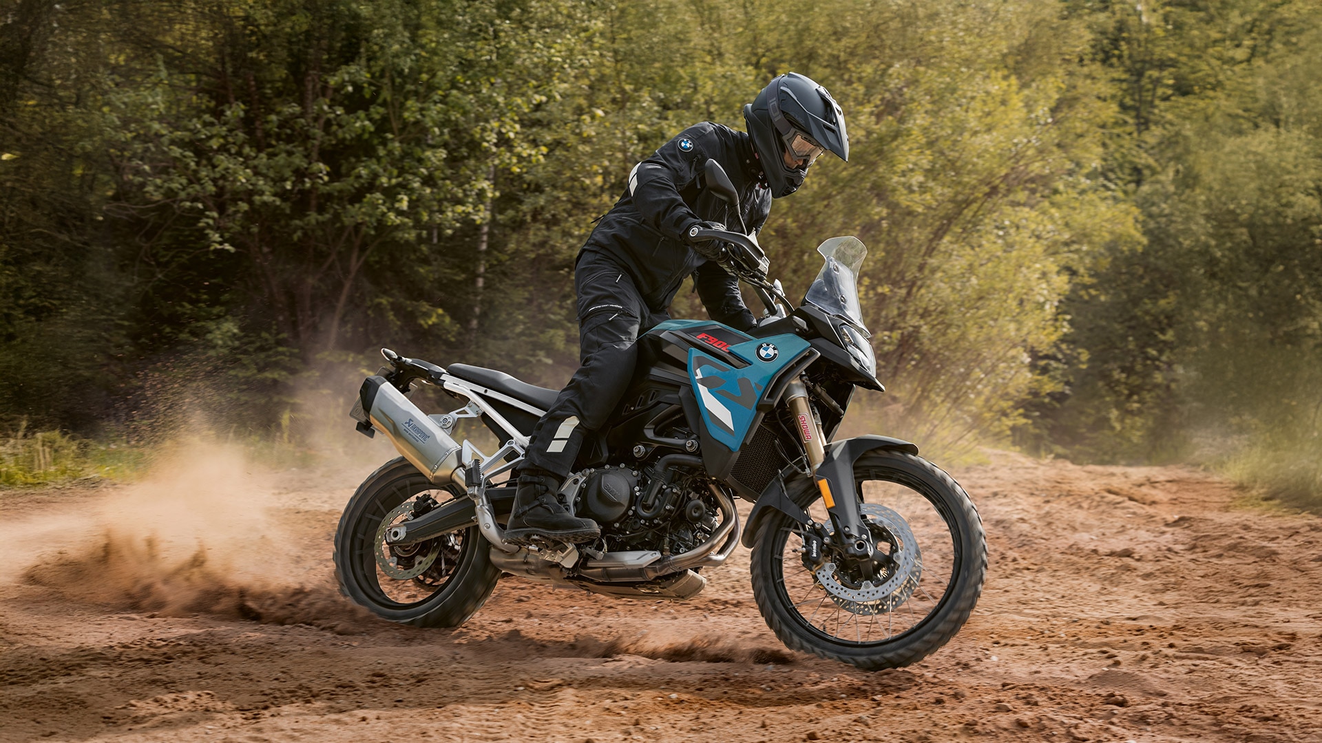L’arrière et le réservoir de la F 900 GS de BMW Motorrad