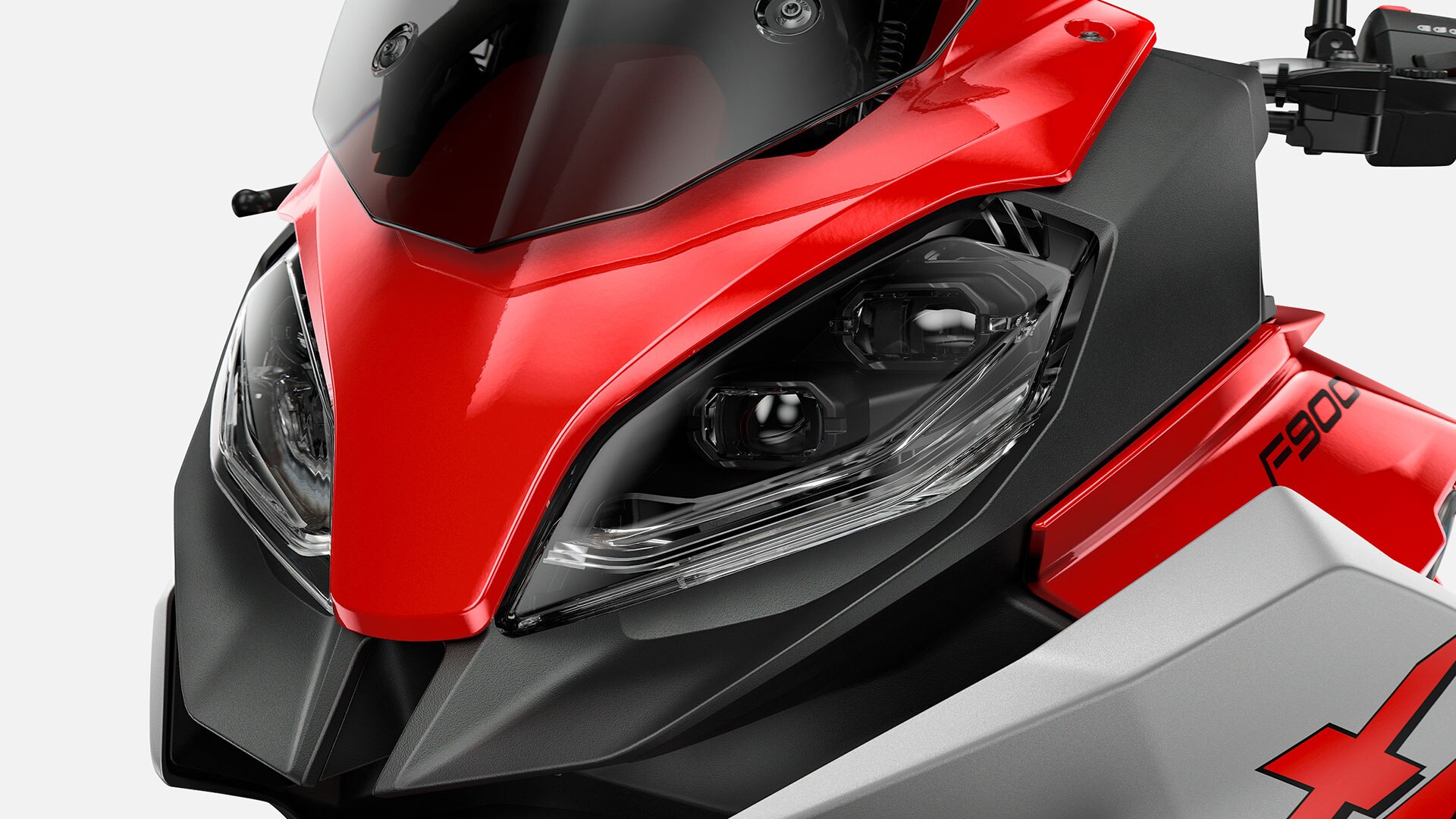 Nous voyons le système d'éclairage de la F 900 XR