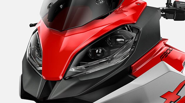 Nous voyons le système d'éclairage de la F 900 XR