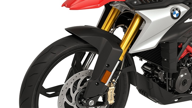 Nous voyons ici la fourche inversée anodisée couleur or de la BMW G 310 GS.