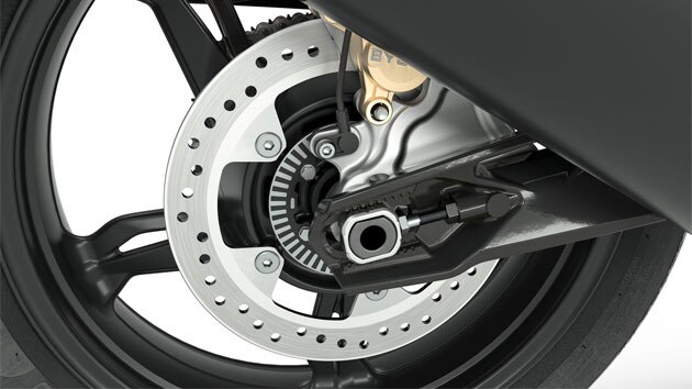 Vue détaillée des jantes noires de la G 310 GS.