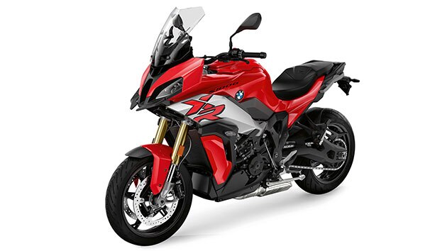 Vue frontale trois-quarts de la S 1000 XR