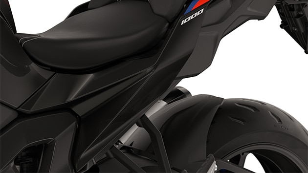 Les pièces M Carbon du pack Competition de la BMW M 1000 XR de BMW Motorrad