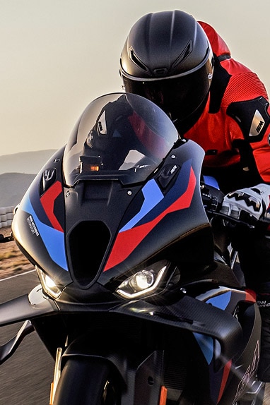 La M 1000 RR sur un circuit