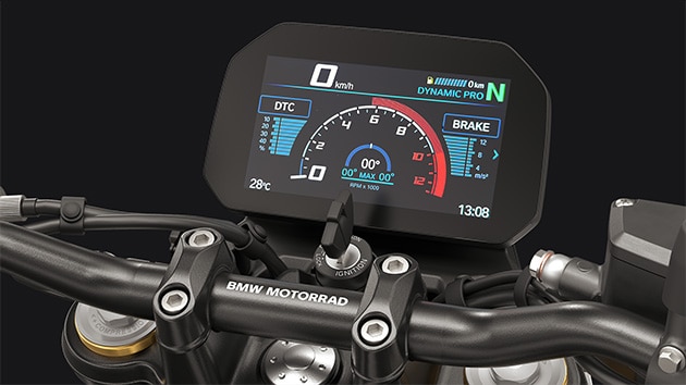 Modes de conduite Pro et écran TFT 6,5" de la F 450 R de BMW Motorrad