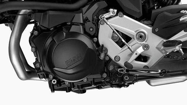 Le moteur de la F 900 R. C'est le cœur de la F 900 R et le garant de votre plaisir au guidon.