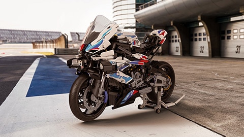 La BMW S 1000 R fabriquée en Lego