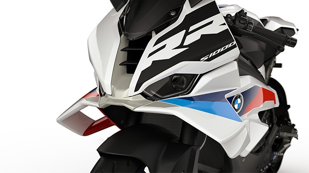 Vue avant dynamique et bulle haute de la BMW S 1000 RR