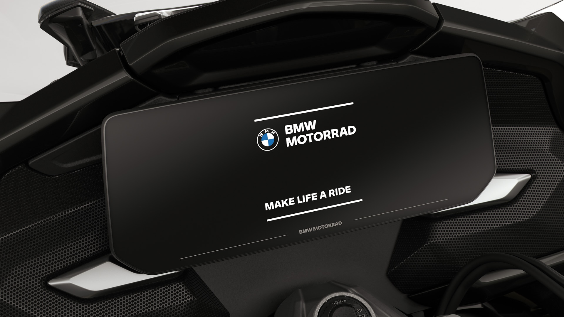 Gros plan sur l'écran couleur avec écran d'accueil BMW Motorrad.