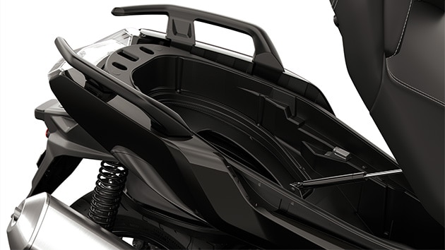 Le volume de rangement généreux du BMW C 400 GT