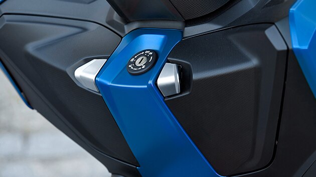 C 650 Sport Surfaces haute qualité.