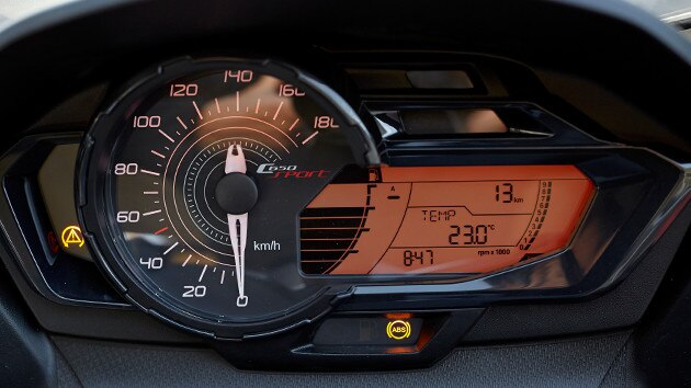 C 650 Sport Combiné d'instruments multifonction.