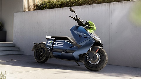 Le scooter électrique CE 04 de BMW