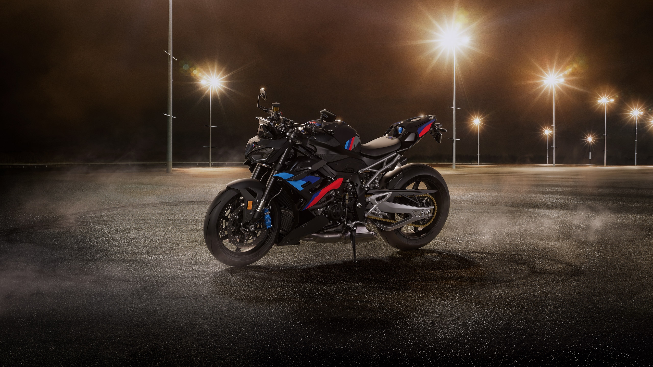 M 1000 R