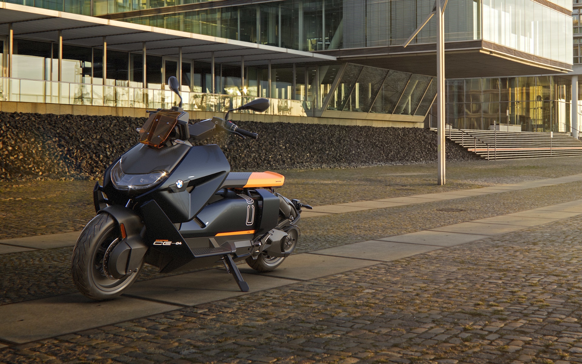 CE 04, le scooter électrique urbain (équivalent 125) BMW Motorrad — free download