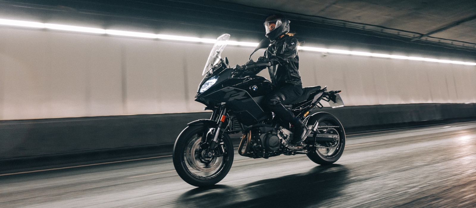 BMW F 900 XR